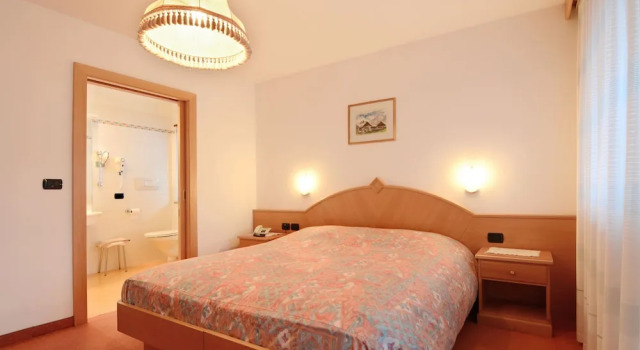 Двухместный номер Standard с балконом Hotel Dolomites Inn