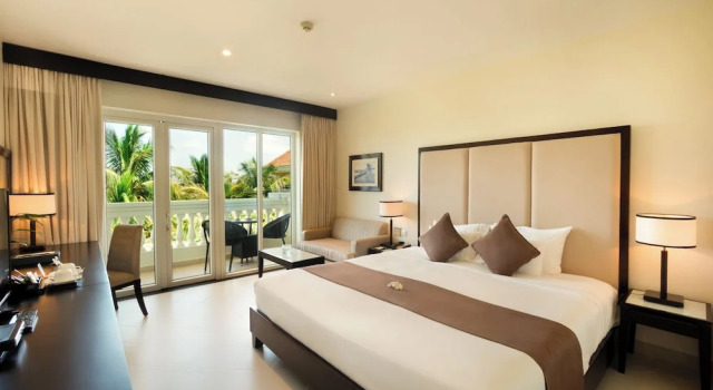 Номер Superior с балконом Boutique Hoi An Resort