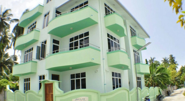 Famoso Inn Kulhudhhuffushi, Rezerwuj Hotel Kulhudhuffushi Haa Dhaalu
