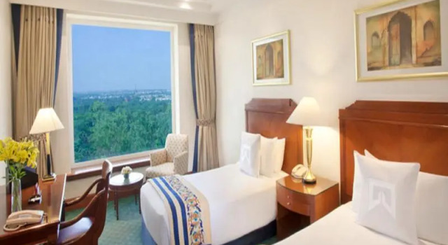 Номер Standard Sheraton New Delhi Hotel