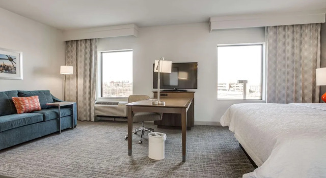 Двухместная клубная студия NONSMOKING Hampton Inn & Suites Dallas-Central Expy/North Park Area