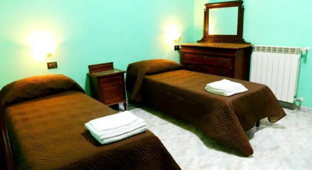 Casa Vacanze Vicino al Mare, Book Apartment Hotels in Pettineo with Parking, Parking