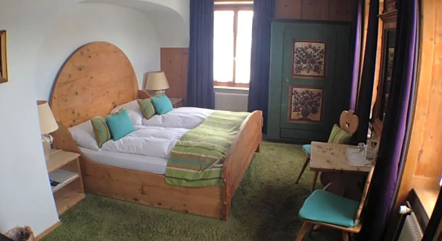 Posta Veglia, Book Hotel Laax 