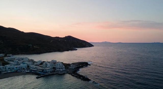 white house apollon naxos
