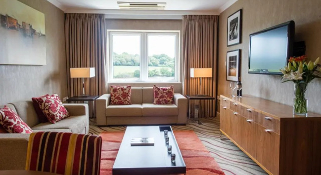 Suite Lakeside Park Hotel & Spa