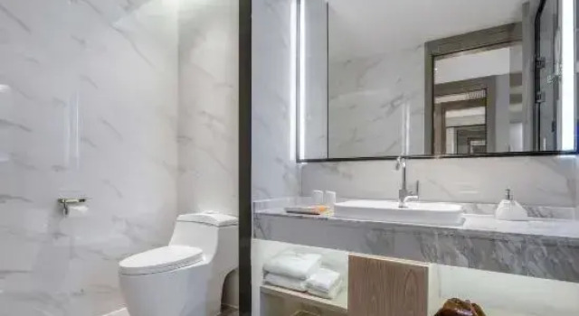 Люкс Premier Kyriad Marvelous Hotel Hezhou Wanda Plaza