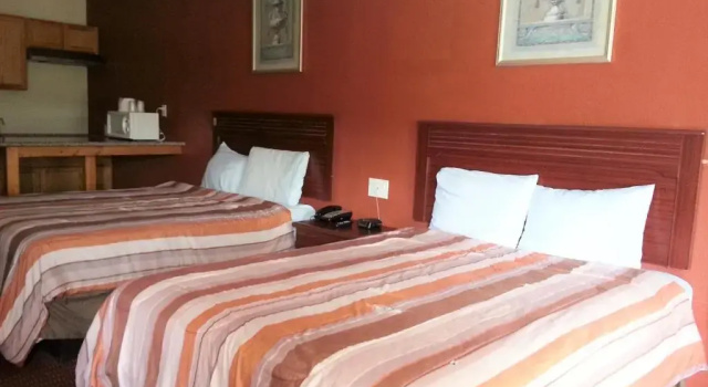 Семейный номер Deluxe Scottish Inn & Suites