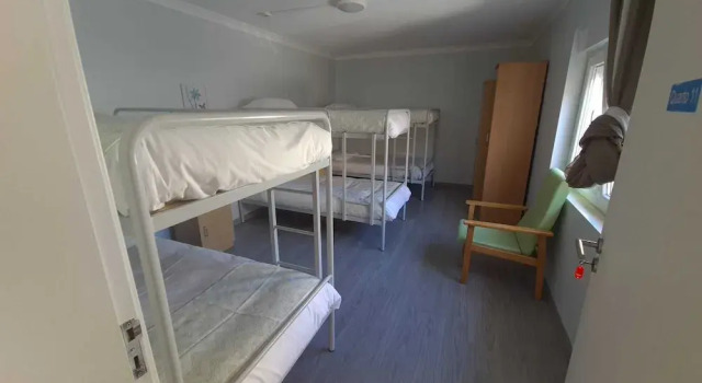 Кровать в общем номере Hostel Jardins de São Luís