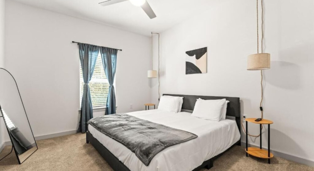 Adeline Apartments 15m to Parks, Pet Friendly, Free Parking by Heavenly Homes