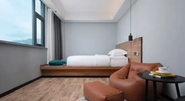 Люкс Enjoy Inn Hotel（Changjiang Store)