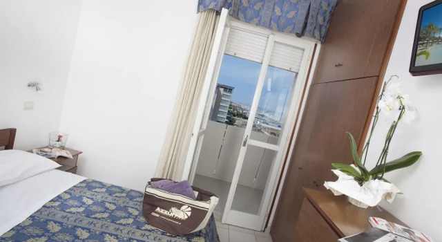 Двухместный номер Standard с балконом Hotel King