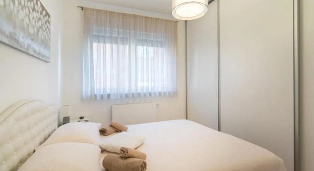 Apartment SARA - free parking for 2 cars, Book Apartment Zagreb Croatia, near Zagreb Fair