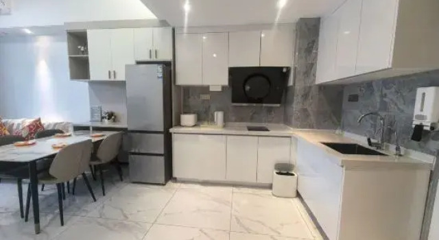 Семейный люкс с 2 комнатами Sanya Jingguan Hotel Apartment (Sanya Bay Coconut Dream Corridor Store)