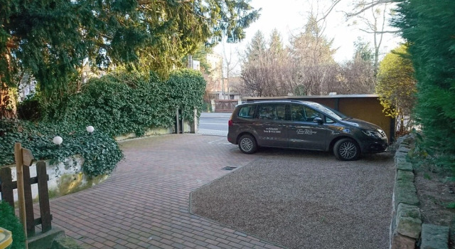 Ferienwohnung-Franziska-Wuensche-Wohnung-2, Prenota Hotel Hotel a Sassonia con parcheggio, Parcheggio