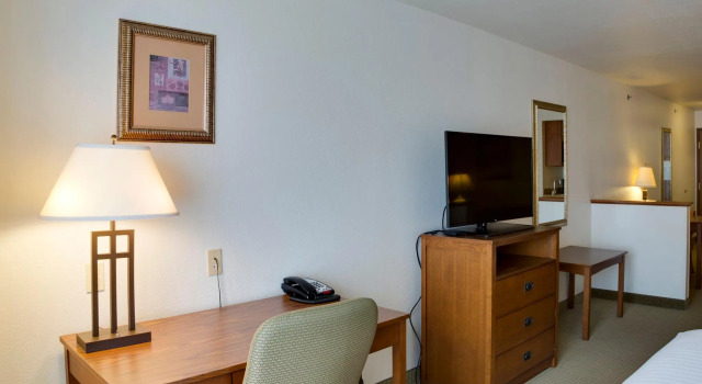 Люкс c 1 комнатой Holiday Inn Express & Suites Jacksonville by IHG