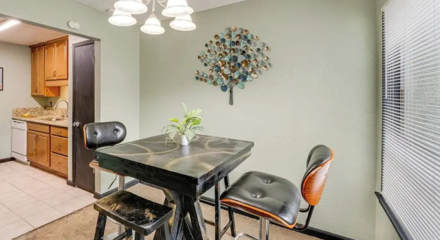Апартаменты 3 Mi to Dtwn Dallas: Condo w/ Walkable Location!