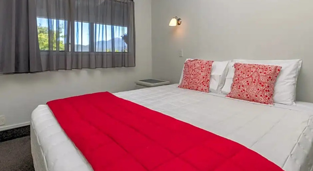 Апартаменты Standard ASURE Explorer Motel & Apartments