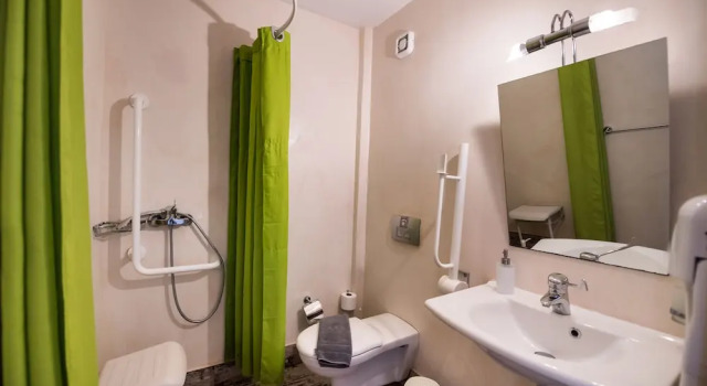 Номер Standard с балконом Ilianthos Apartments & Studios