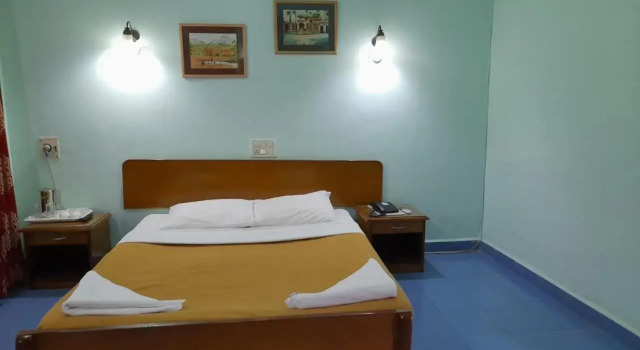 1 BR Guest house in Bicholim - North Goa, by GuestHouser (0232), Book Pension Bicholim North Goa