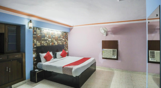 OYO 74656 Hotel Quadis