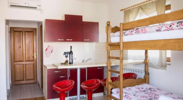 Апартаменты с 2 комнатами с балконом Guesthouse Pavlin