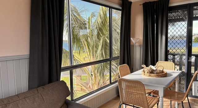 Номер Standard с 2 комнатами с балконом и с видом на воду South Coast Retreat