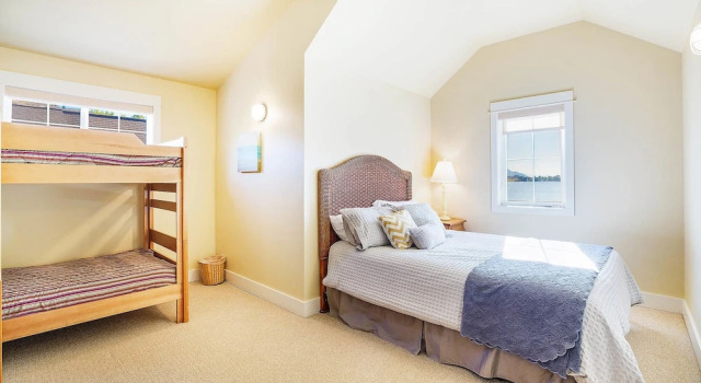 Коттедж Premium с 4 комнатами с видом на озеро Veranda Beach Cottages