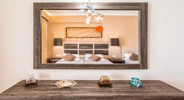 Студия с балконом и с красивым видом из окна Acapulco Marinos Apartments- Adults Only