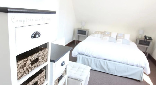 Hôtel Enclos Des Pins, Rezervasyon Otel Erdeven Morbihan