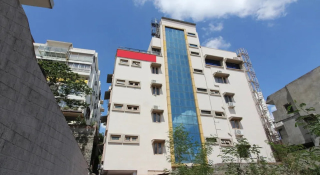 Treebo Trend Neon Homes, Rezerwuj Hotel Hotele w Telangana z parkingiem, Parking