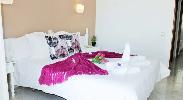 Villa Oasis Beachfront Corralejo By Holidays Home, Забронировать Вилла Отели Канарских островов с бассейном, Бассейн