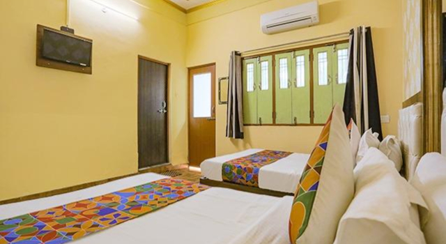 Номер Deluxe Fabhotel Shivam Palace