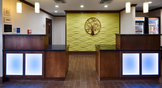 Best Western Plus Denver City Hotel and Suites, Rezerwuj Hotel Denver City Teksas
