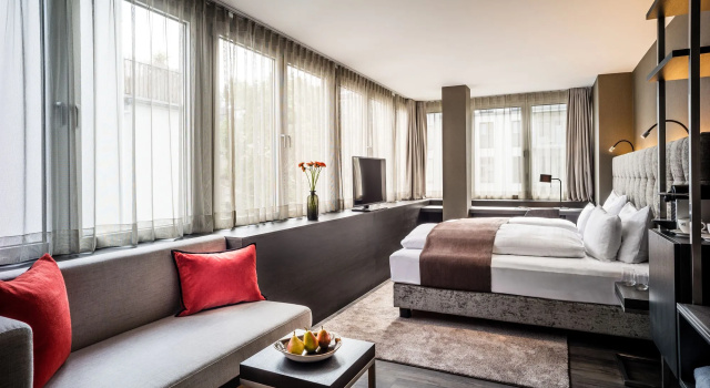 SAKS Urban Design Hotel Frankfurt, Забронировать Бутик-отель Отели Франкфурт-на-Майне 4 звезды, рядом с Центр еврейской общины во Франкфурте, 4*