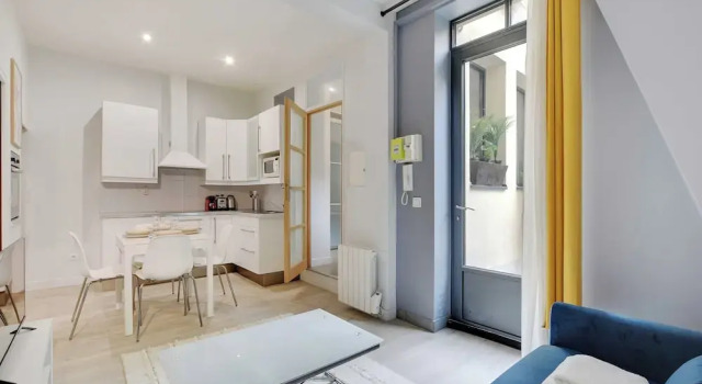 Charming Apartment - 1BR 4P - Musee de La Poste, Забронировать Апартаменты/квартира Отели Парижа с парковкой, рядом с Станция метро Pasteur, Парковка