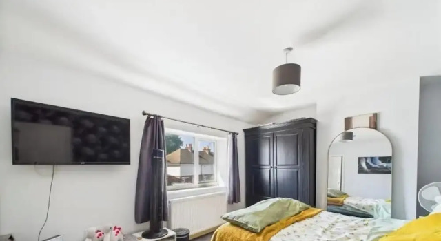 Апартаменты с 3 комнатами Central Serviced Apartments by Roomsbooked