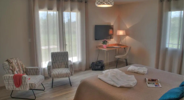 Двухместный номер Superior с видом на сад Hôtel La Bastide dIris