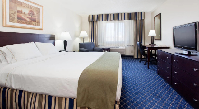 Двухместный номер Standard Holiday Inn Express Hotel & Suites Torrington by IHG