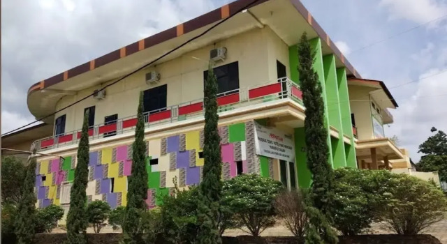 Graha Wisata, Rezerwuj Hotel Kotabumi Sumatra