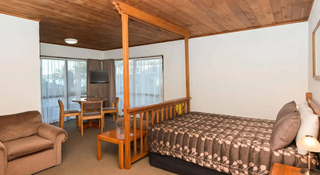 Swiss Chalet Lodge Motel, Забронировать Шале СПА-отели Пейхия, SPA-услуги