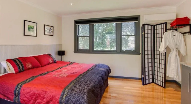 Wild Patch Retreat, Rezerwuj Hotel Hotele w Dandenong Ranges z parkingiem, Parking