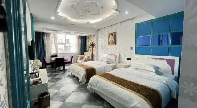 Enshi Tianchengyuan Hotel, Prenota Hotel Enshi Prefecture Cina