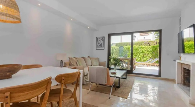 Вилла с 3 комнатами Town house Puerto Banus/Marbella - 200 m to beach