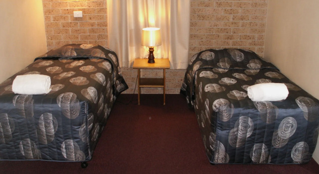 Cedar Lodge Motel, Забронировать Мотель Армидейл New England NSW, рядом с Центр культуры аборигенов