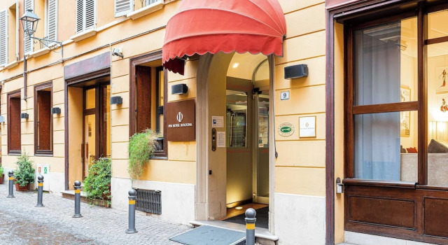 Al Cappello Rosso Suite Apartments, Забронировать Апартаменты/квартира Отели Болоньи с завтраком, рядом с Церковь Святого Стефана, Завтраки