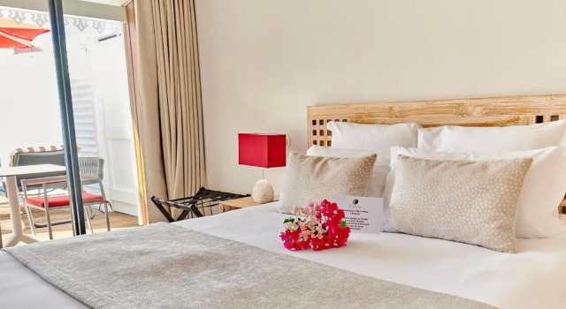 Двухместный номер Superior с видом на море LES GALETS ROUGES LODGES & SPA