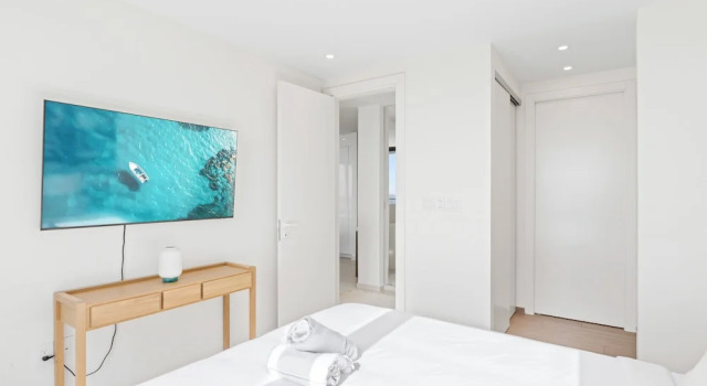 Апартаменты Deluxe с 3 комнатами с балконом и beach view Mullet Bay Suites - Your Luxury Stay Awaits