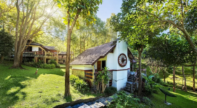 Бунгало Khao Kho Valley Hotel