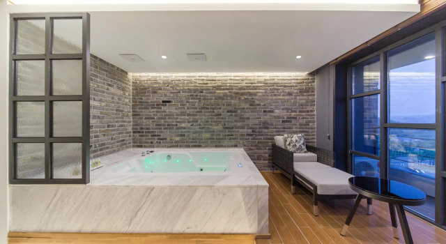 Suite Dignity Hotel