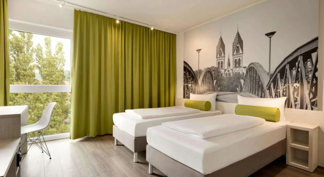 Двухместный номер Standard Premier Inn Freiburg City Nord
